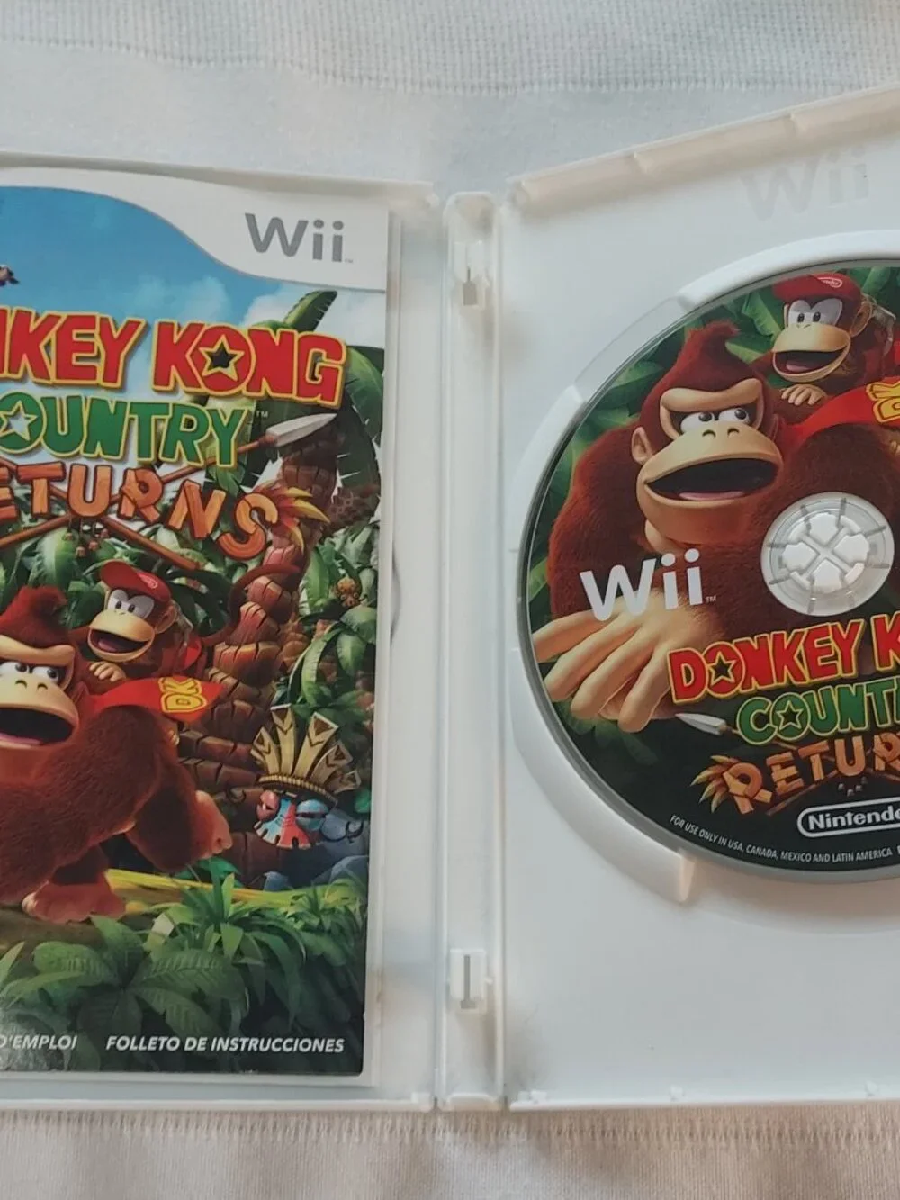 Donkey Kong Country Returns (Nintendo Wii) – Case Included – With Manual CIB